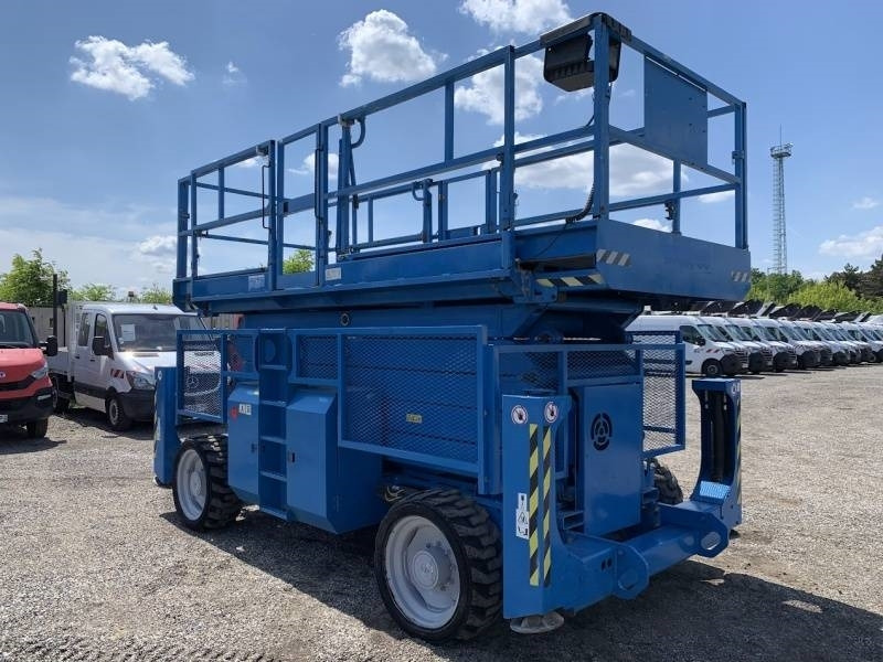 Genie GS5390 - 18m - 4x4 - Diesel - Scissor lift: picture 1 Genie GS5390 - 18m - 4x4 - Diesel - Scissor lift: picture 1