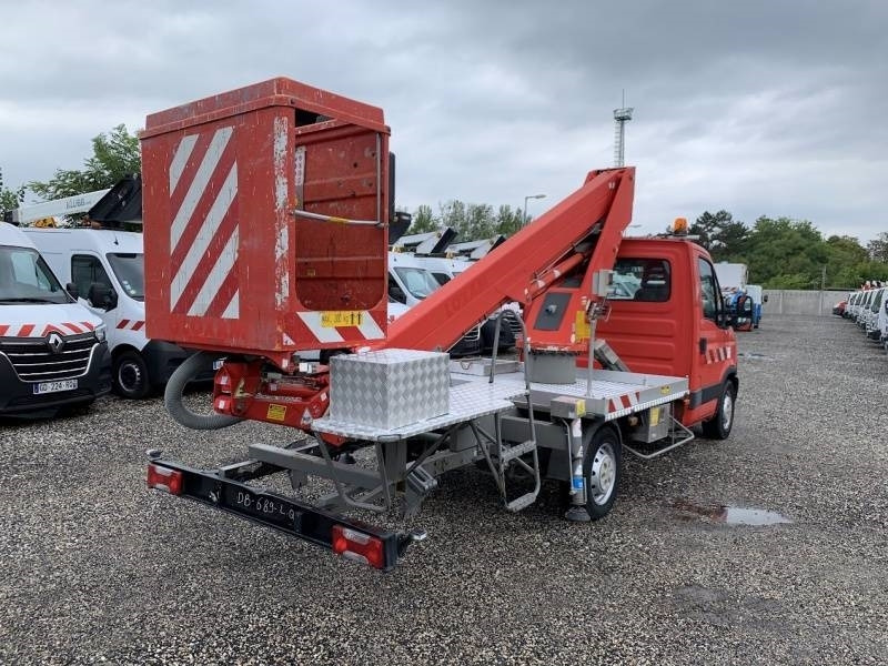 Truck mounted aerial platform Iveco Daily GSR E179T - 17,1m - 200 kg: picture 6