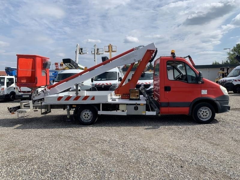Iveco Daily Multitel 160 ALU DS - 16m - Truck mounted aerial platform: picture 4 Iveco Daily Multitel 160 ALU DS - 16m - Truck mounted aerial platform: picture 4