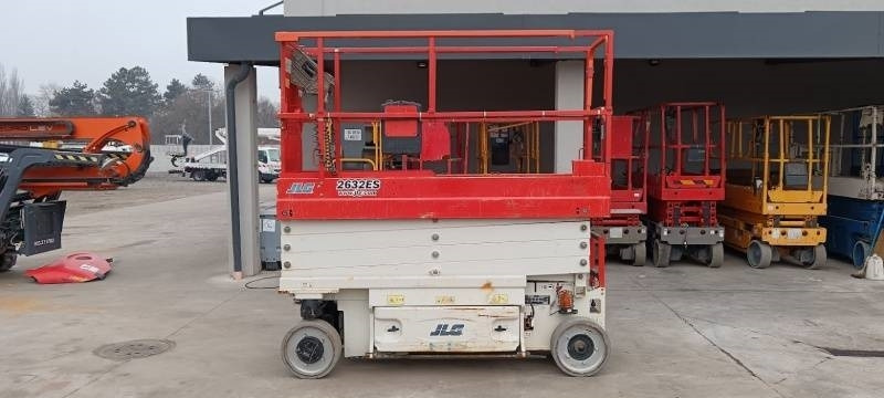 JLG 2632ES - 9,77 m, electric - Scissor lift: picture 5 JLG 2632ES - 9,77 m, electric - Scissor lift: picture 5