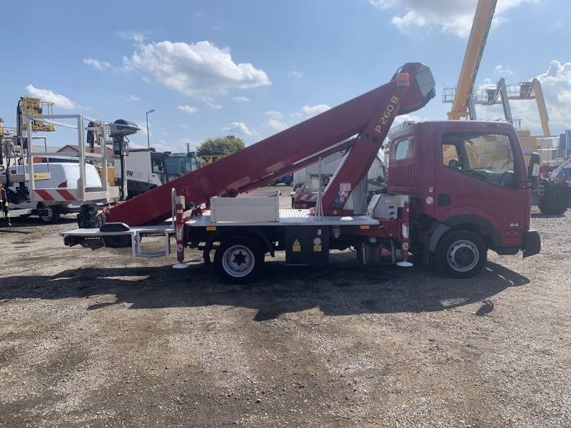Nissan Cabstar Palfinger P260B - 25,6 m - 230 kg - Truck mounted aerial platform: picture 4 Nissan Cabstar Palfinger P260B - 25,6 m - 230 kg - Truck mounted aerial platform: picture 4