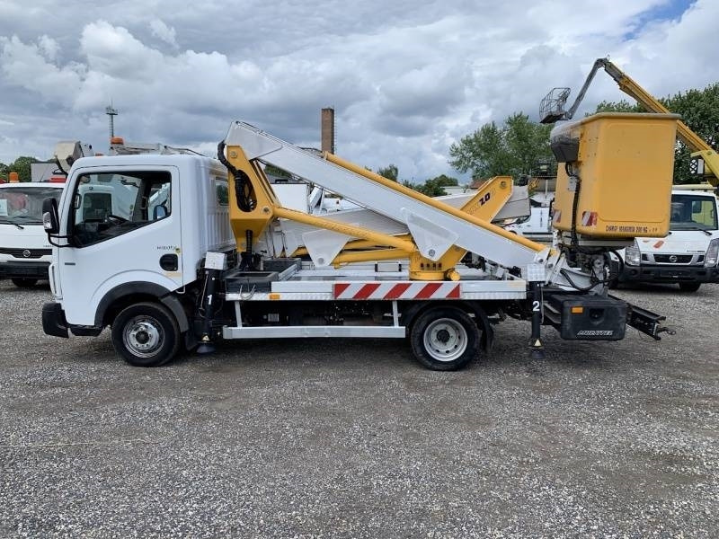 Renault Maxity Multitel MX200 - 20 m - Truck mounted aerial platform: picture 4 Renault Maxity Multitel MX200 - 20 m - Truck mounted aerial platform: picture 4