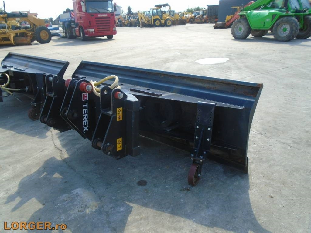 Terex 2640MM  - Snow plough: picture 1 Terex 2640MM  - Snow plough: picture 1