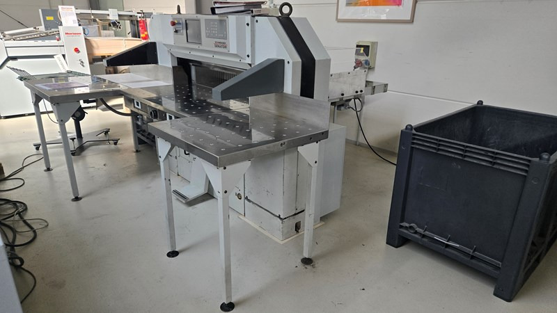 Schneider Senator 115H CT | 2006 - Paper cutting machine: picture 1 Schneider Senator 115H CT | 2006 - Paper cutting machine: picture 1