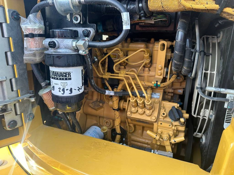 Mini excavator Cat 303.5: picture 20