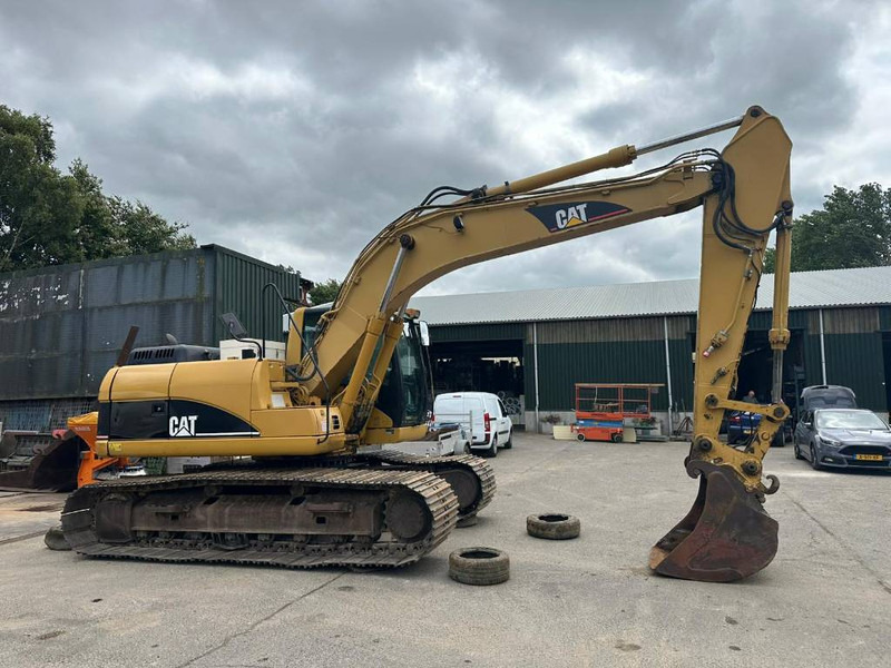 Cat 318 C L - Crawler excavator: picture 5 Cat 318 C L - Crawler excavator: picture 5