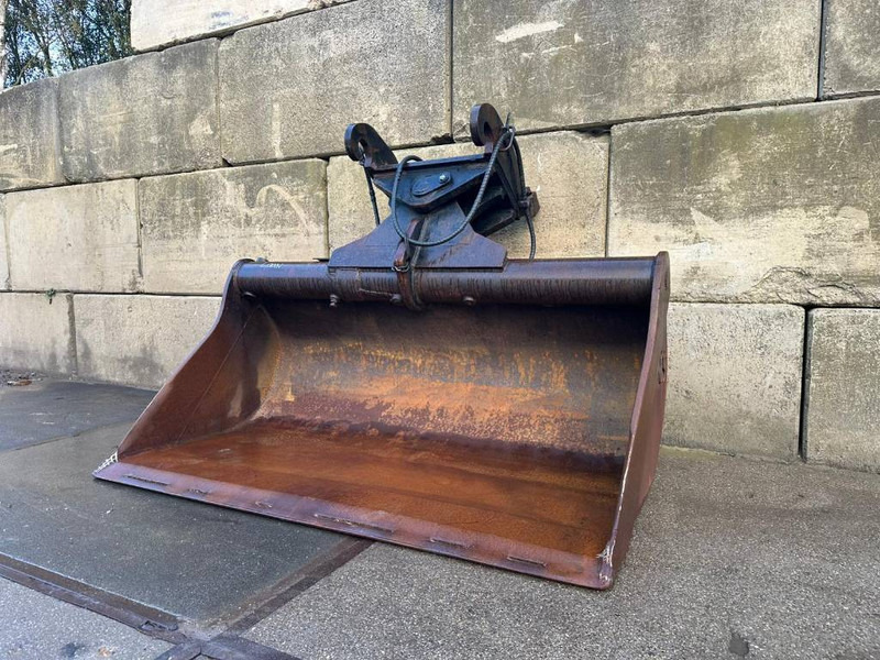 Eurosteel 200cm wide Tiltbucket / kantelbak / Schwenklöffel - Bucket for Construction machinery: picture 1 Eurosteel 200cm wide Tiltbucket / kantelbak / Schwenklöffel - Bucket for Construction machinery: picture 1