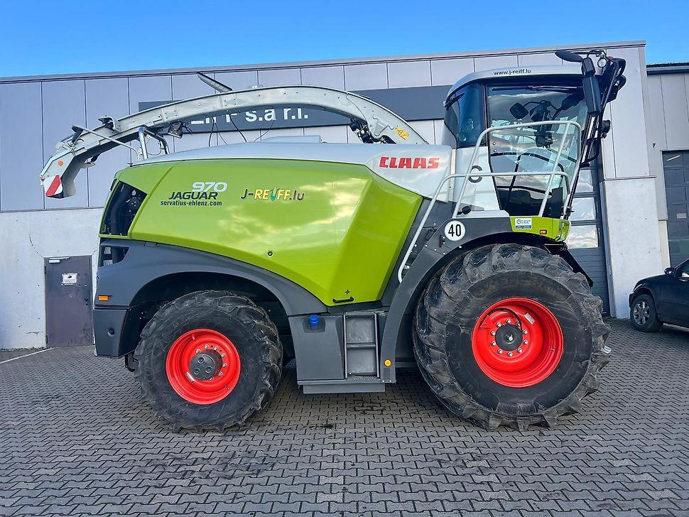 J.Reiff Sarl
Herr Stefan Neukirch - 77 Z.I in den - Forage harvester: picture 5 J.Reiff Sarl
Herr Stefan Neukirch - 77 Z.I in den - Forage harvester: picture 5