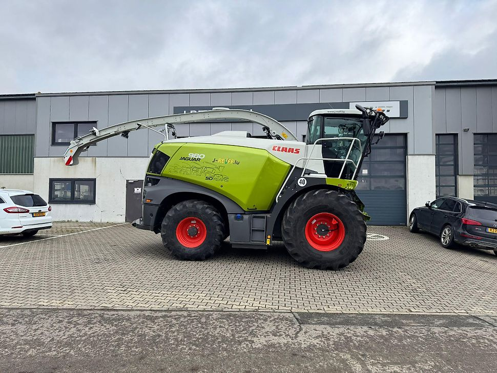 J.Reiff Sarl
Herr Stefan Neukirch - 77 Z.I in den - Forage harvester: picture 5 J.Reiff Sarl
Herr Stefan Neukirch - 77 Z.I in den - Forage harvester: picture 5