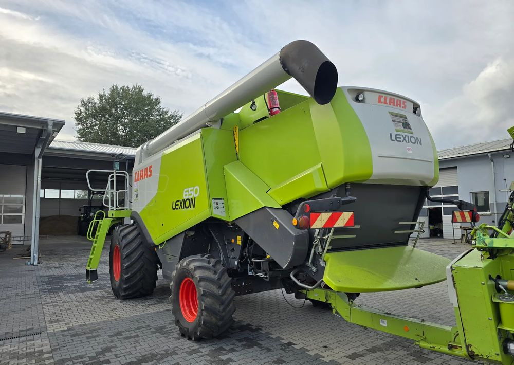 Claas Lexion 650 heder 750 Vario laser - Combine harvester: picture 4 Claas Lexion 650 heder 750 Vario laser - Combine harvester: picture 4