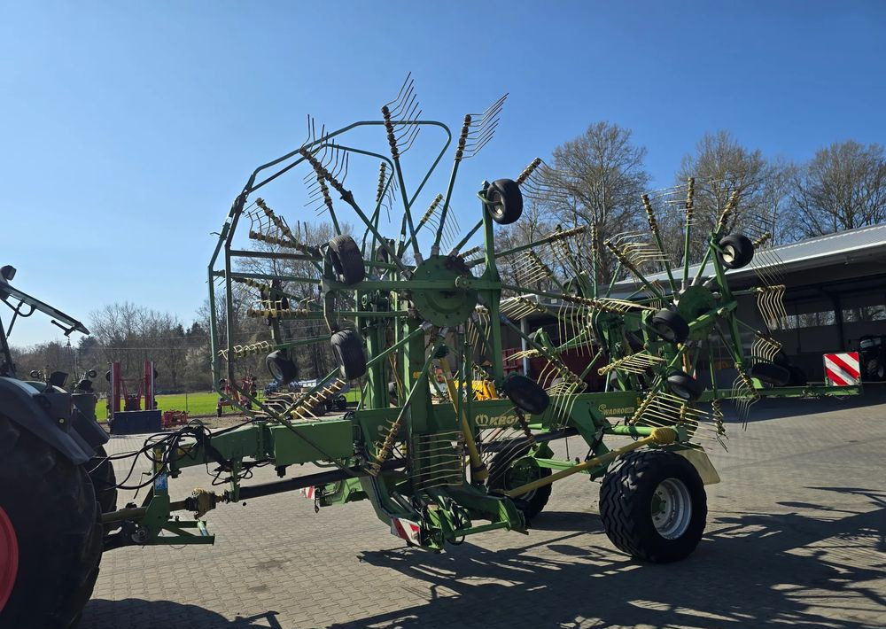 Krone Swadro 1400 - Tedder/ Rake: picture 2 Krone Swadro 1400 - Tedder/ Rake: picture 2