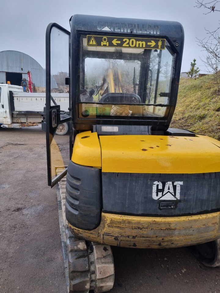 CATERPILLAR 304.5 - Mini excavator: picture 3 CATERPILLAR 304.5 - Mini excavator: picture 3