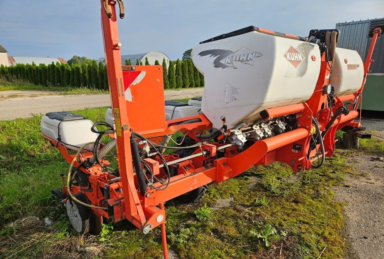 Kuhn Maxima 2M - Precision sowing machine: picture 2 Kuhn Maxima 2M - Precision sowing machine: picture 2
