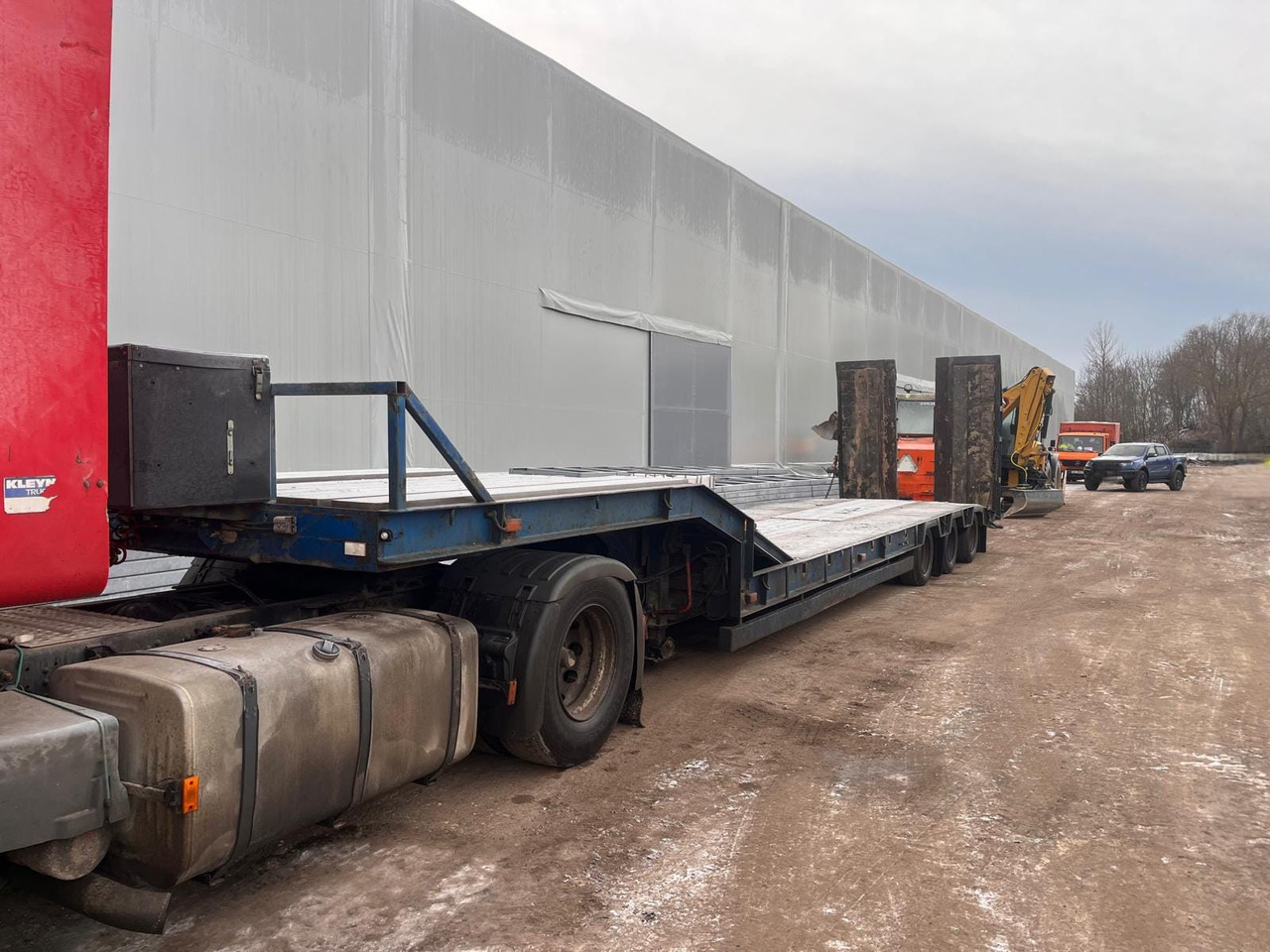 SCANIA R124 - Autotransporter truck: picture 2 SCANIA R124 - Autotransporter truck: picture 2