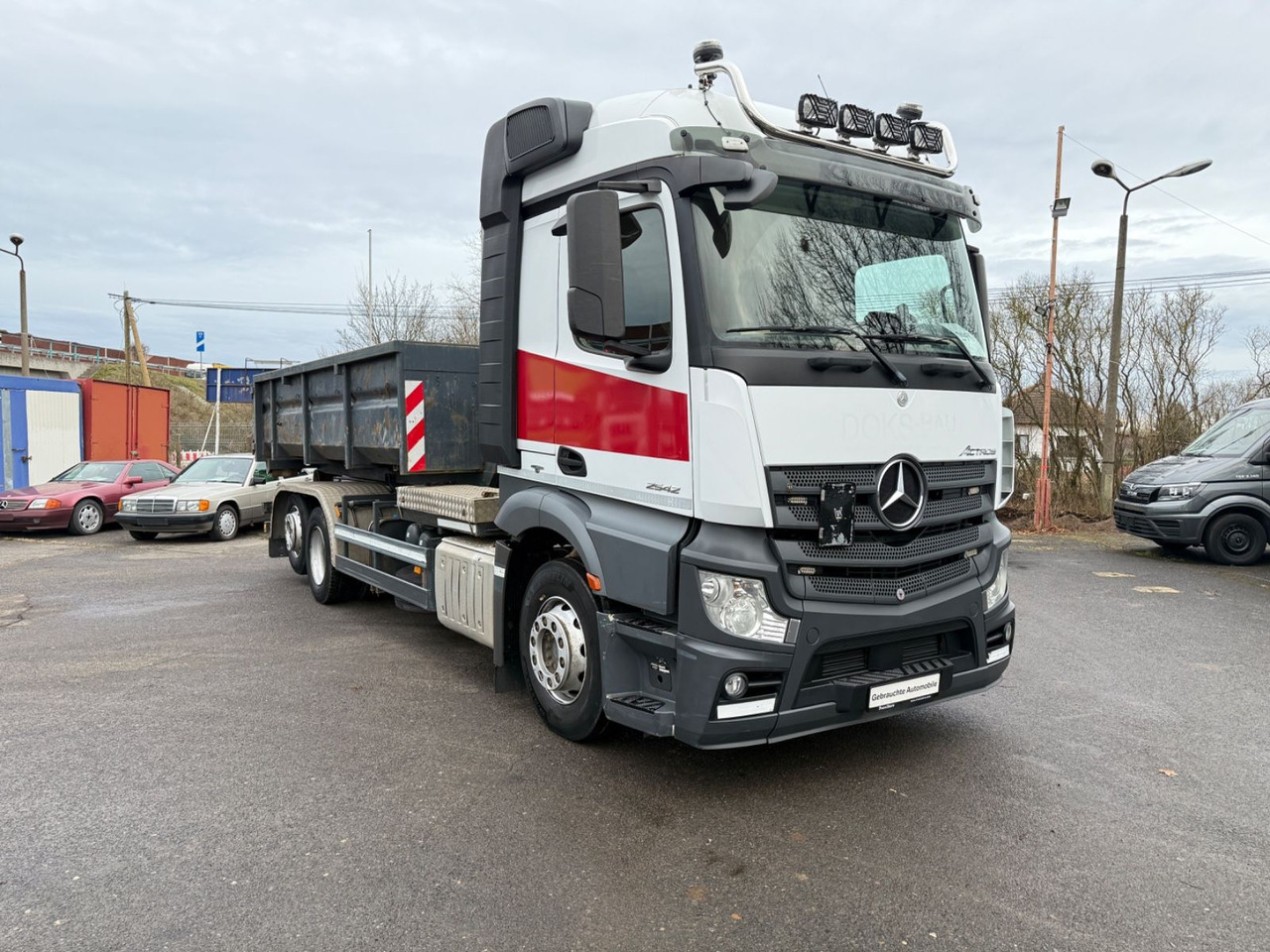 Mercedes-Benz Actros 2542 Abrollkipper mit Container - Hook lift truck: picture 1 Mercedes-Benz Actros 2542 Abrollkipper mit Container - Hook lift truck: picture 1