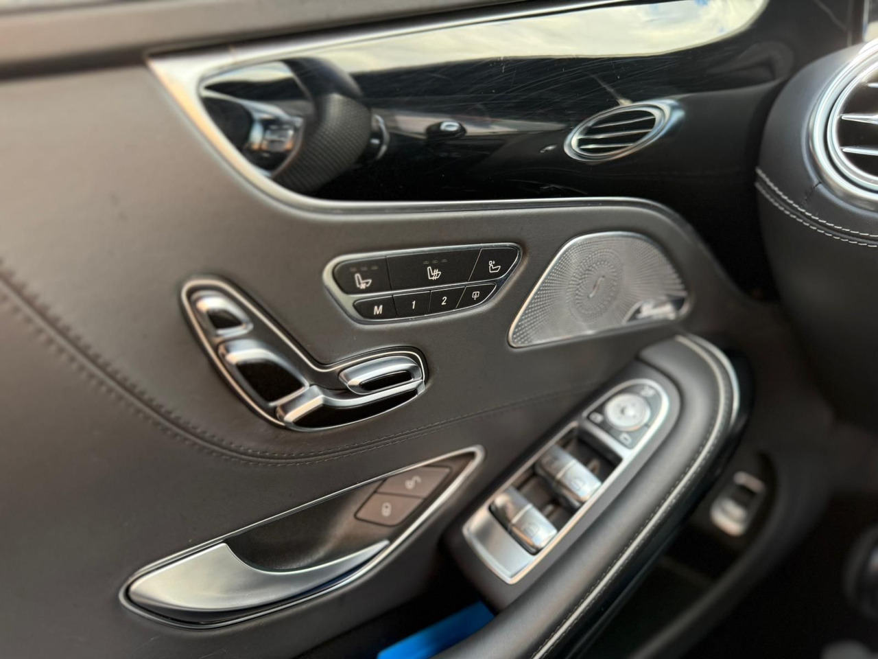 Coupe Mercedes-Benz S 63 AMG S -Klasse Coupe S 63 AMG 4Matic+: picture 11