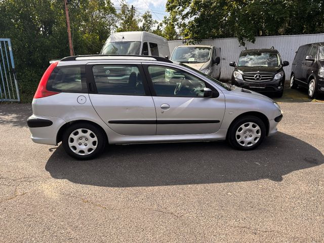 Peugeot 206 SW Grand Filou Cool - Station wagon: picture 5 Peugeot 206 SW Grand Filou Cool - Station wagon: picture 5