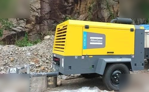 ATLAS COPCO 300 CFM - Air compressor: picture 1 ATLAS COPCO 300 CFM - Air compressor: picture 1