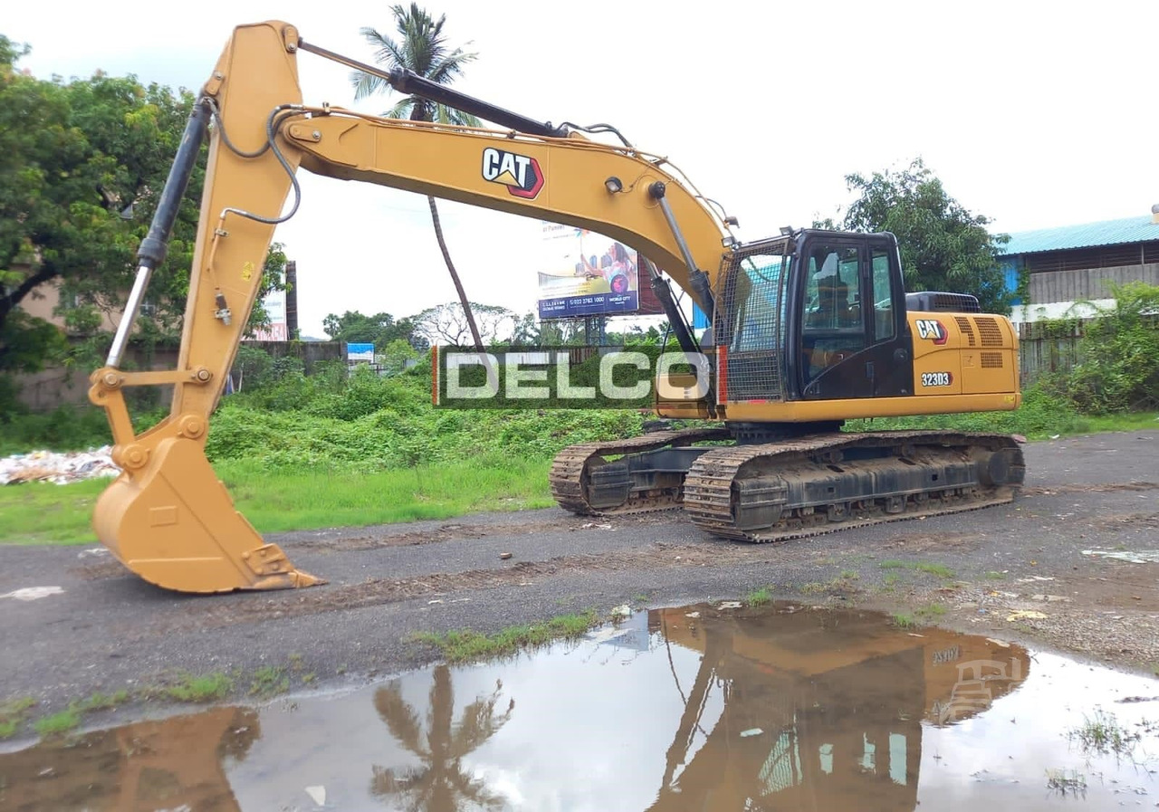 CATERPILLAR 323D3 - Crawler excavator: picture 1 CATERPILLAR 323D3 - Crawler excavator: picture 1