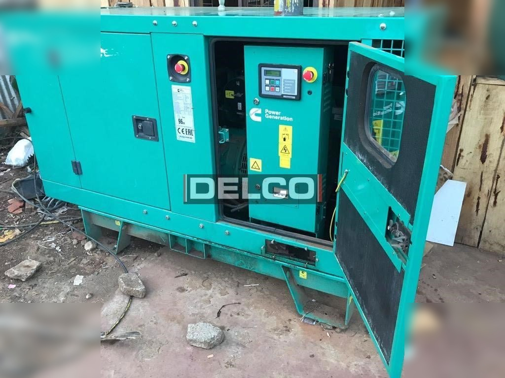 CUMMINS 1000 KVA - Generator set: picture 1 CUMMINS 1000 KVA - Generator set: picture 1