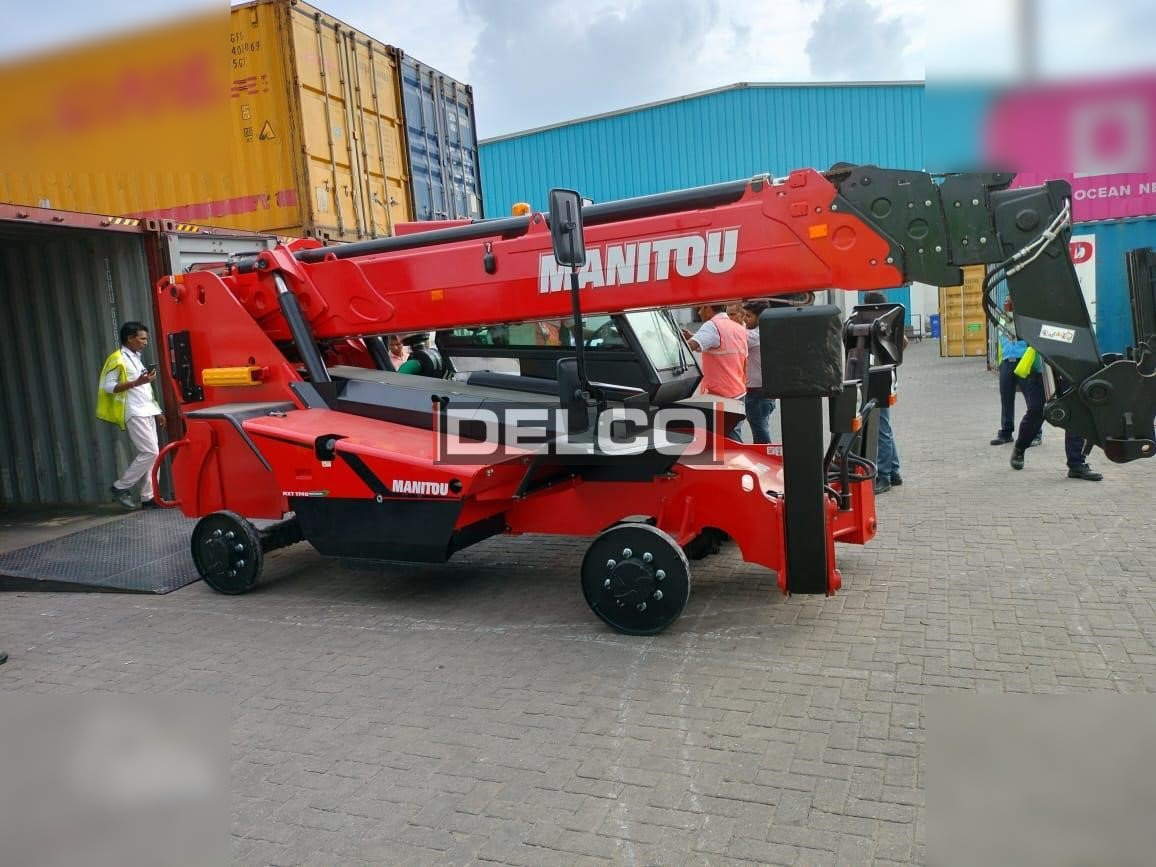 New Telescopic handler MANITOU MT1740SLT: picture 6