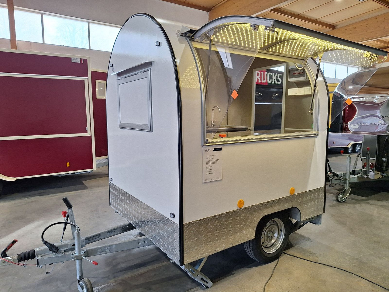 Esselmann Delistar Easy Go 220 - Vending trailer: picture 1 Esselmann Delistar Easy Go 220 - Vending trailer: picture 1