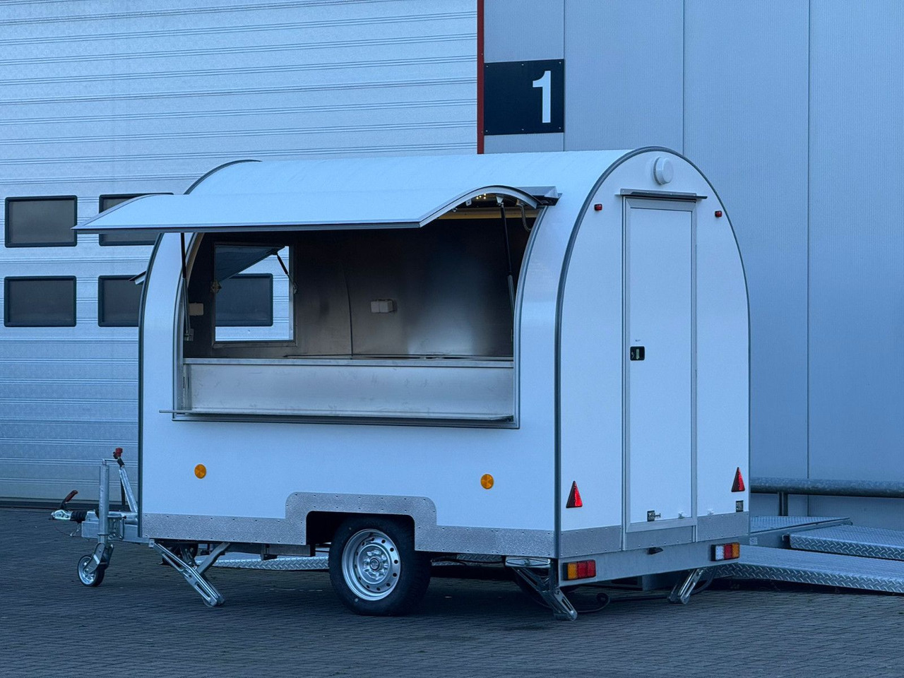 Esselmann EasyGo 280 ähn Buddystar oder Multiwagon - Vending trailer: picture 5 Esselmann EasyGo 280 ähn Buddystar oder Multiwagon - Vending trailer: picture 5