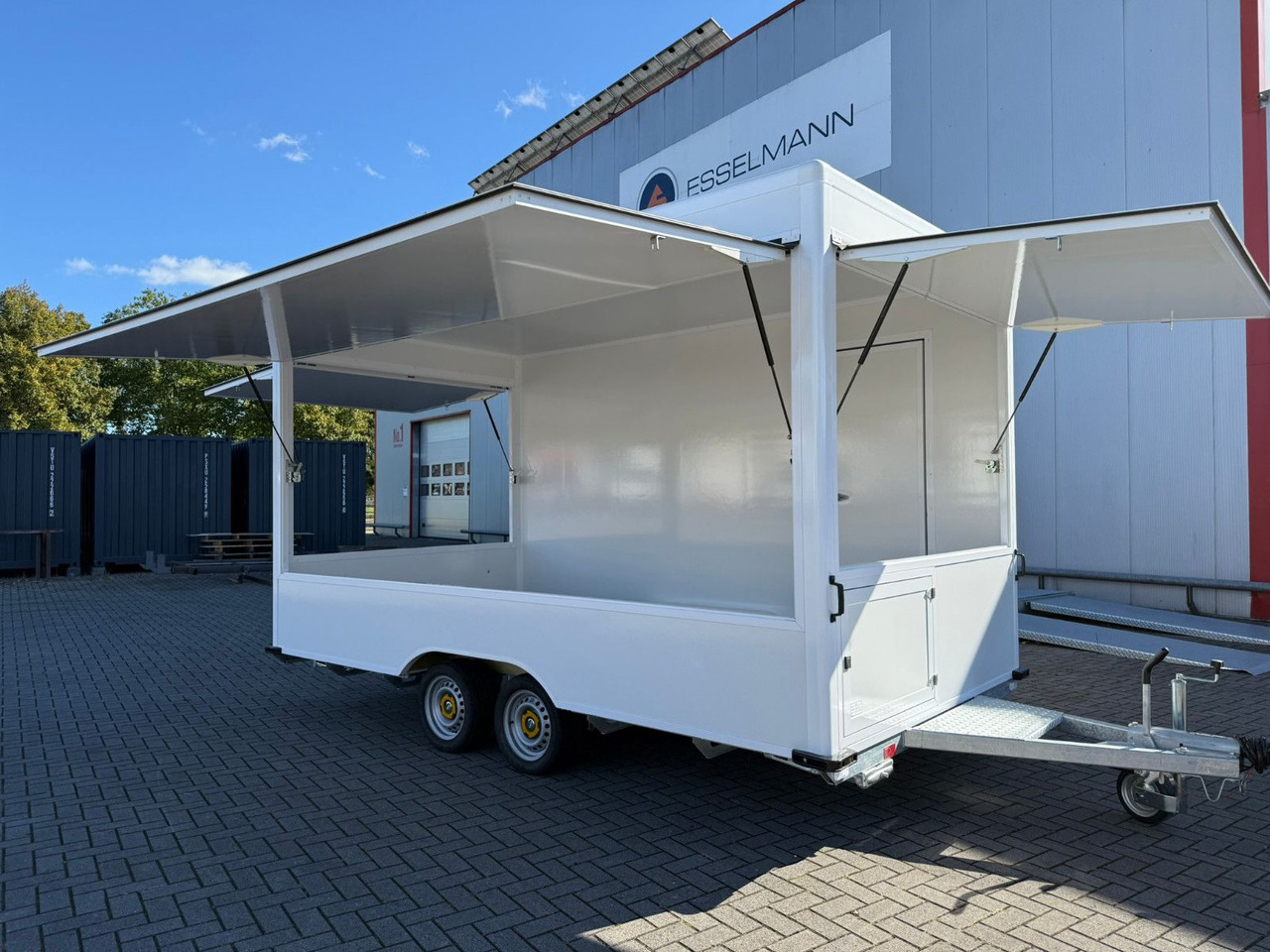 Esselmann Karello 4.2i Verkaufsanhänger Imbiss - Vending trailer: picture 3 Esselmann Karello 4.2i Verkaufsanhänger Imbiss - Vending trailer: picture 3