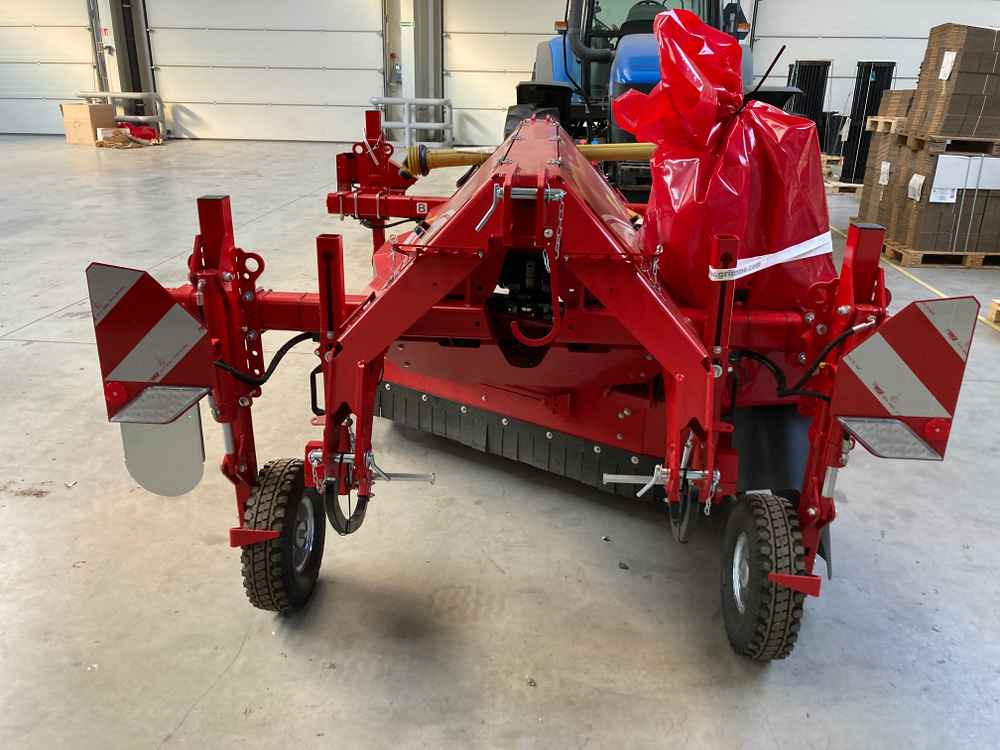 Grimme VT 170 - Haulm topper: picture 4 Grimme VT 170 - Haulm topper: picture 4
