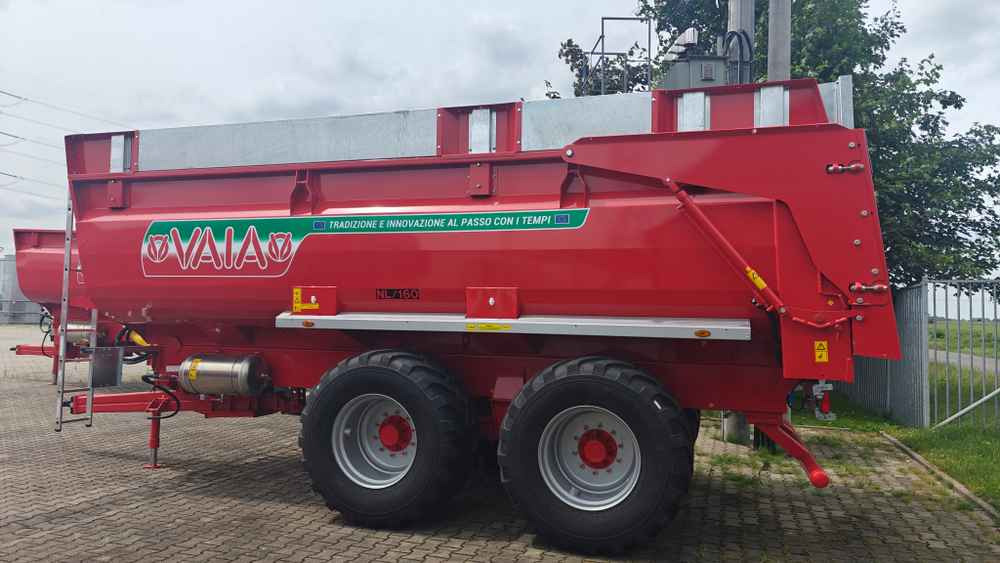 VAIA NL160 (2 axle trailer) - Farm tipping trailer/ Dumper: picture 1 VAIA NL160 (2 axle trailer) - Farm tipping trailer/ Dumper: picture 1
