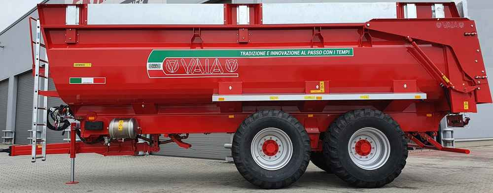 VAIA NL18 (2 axle trailer) - Tedding equipment: picture 3 VAIA NL18 (2 axle trailer) - Tedding equipment: picture 3