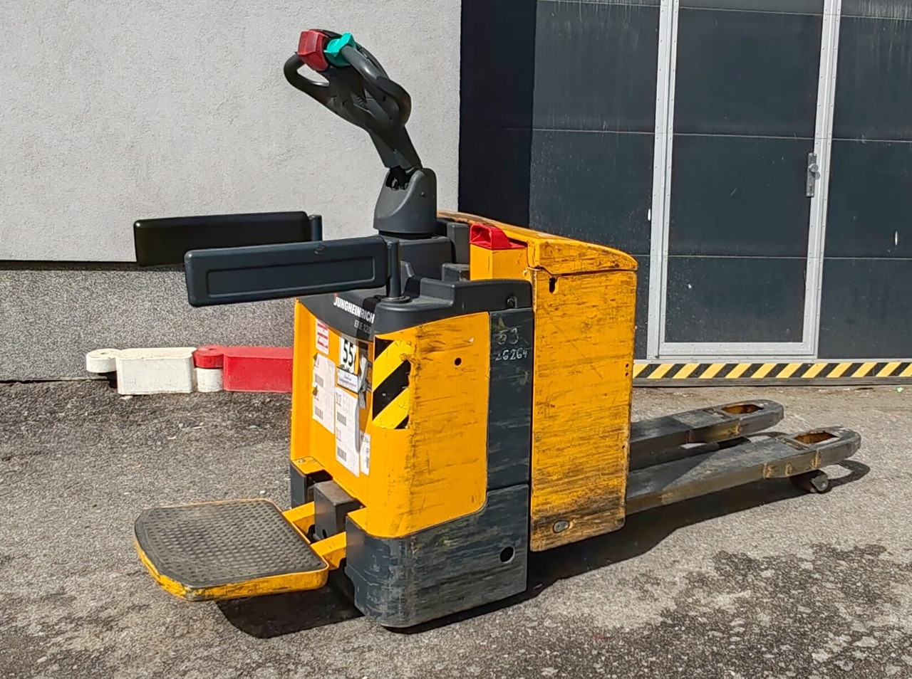 Jungheinrich ERE120 - Pallet truck: picture 2 Jungheinrich ERE120 - Pallet truck: picture 2