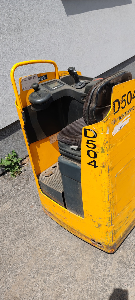 Jungheinrich ESE220 2400mm - Pallet truck: picture 3 Jungheinrich ESE220 2400mm - Pallet truck: picture 3
