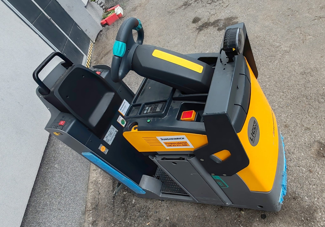 Jungheinrich EZS130 Li-Ion 2019yy/ 769mh - Tow tractor: picture 3 Jungheinrich EZS130 Li-Ion 2019yy/ 769mh - Tow tractor: picture 3