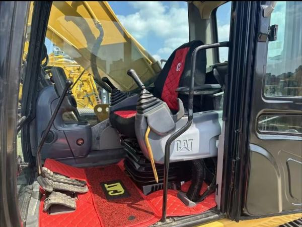 CAT 330D - Crawler excavator: picture 5 CAT 330D - Crawler excavator: picture 5