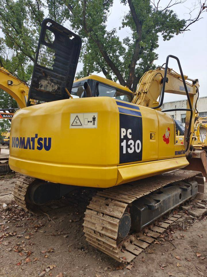 Komatsu PC130  - Crawler excavator: picture 1 Komatsu PC130  - Crawler excavator: picture 1