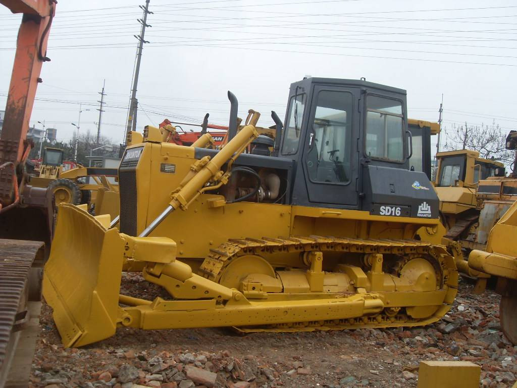 Shantui SD 16 - Bulldozer: picture 1 Shantui SD 16 - Bulldozer: picture 1