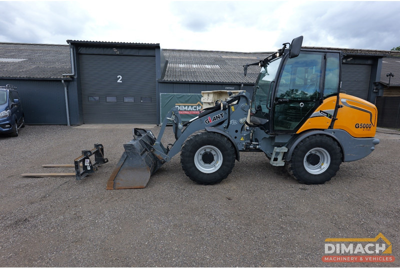 Giant G5000 DC Xtra Hydraulische snelwissel - Wheel loader: picture 1 Giant G5000 DC Xtra Hydraulische snelwissel - Wheel loader: picture 1