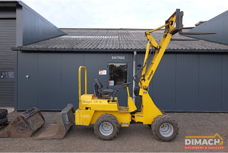Striegel 150 DYA minishovel met 2 bakken en palletvorken en extra banden - Loader: picture 2 Striegel 150 DYA minishovel met 2 bakken en palletvorken en extra banden - Loader: picture 2