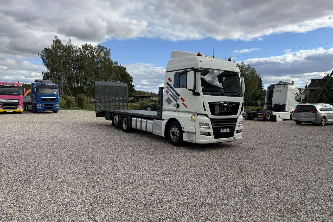 MAN TGX 26.420 - Autotransporter truck: picture 3 MAN TGX 26.420 - Autotransporter truck: picture 3