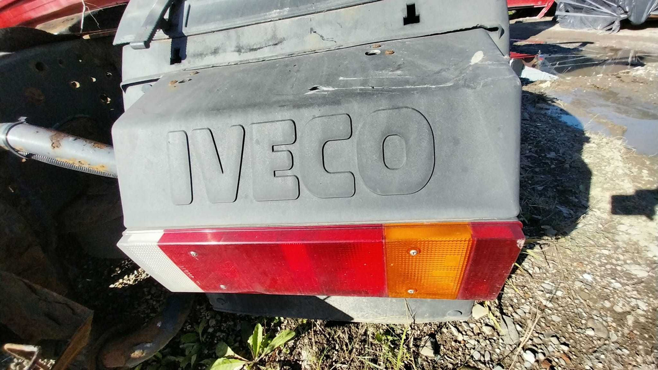 Lampa tylna prawa na belkę IVECO STRALIS EURO 5 - Tail light for Truck: picture 1 Lampa tylna prawa na belkę IVECO STRALIS EURO 5 - Tail light for Truck: picture 1