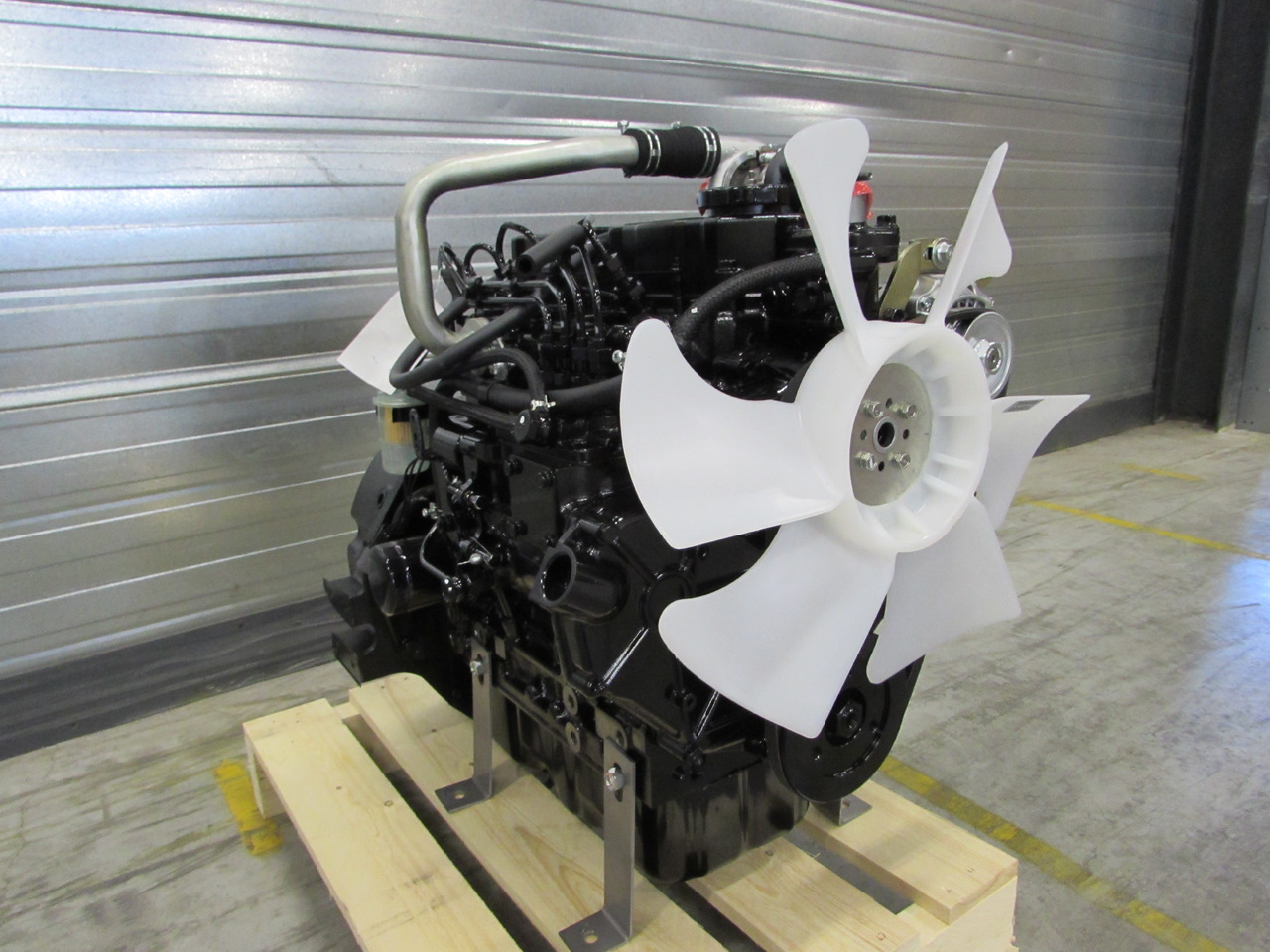 Mitsubishi New engine S4L2-Z5T61SD 17.7kw@1500 rpm stage 5 - Engine for Generator set: picture 4 Mitsubishi New engine S4L2-Z5T61SD 17.7kw@1500 rpm stage 5 - Engine for Generator set: picture 4