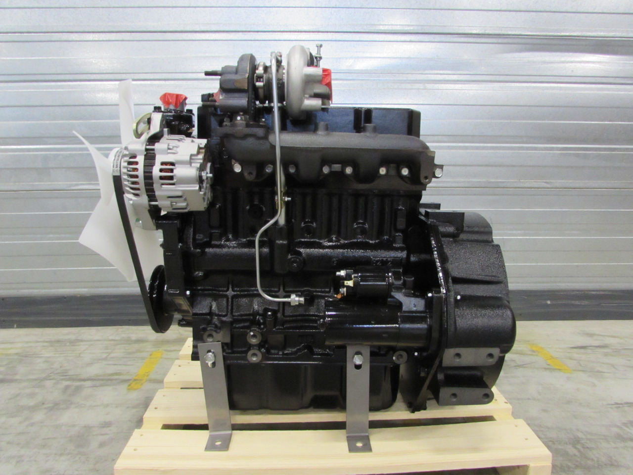 Mitsubishi New engine S4L2-Z5T61SD 17.7kw@1500 rpm stage 5 - Engine for Generator set: picture 2 Mitsubishi New engine S4L2-Z5T61SD 17.7kw@1500 rpm stage 5 - Engine for Generator set: picture 2