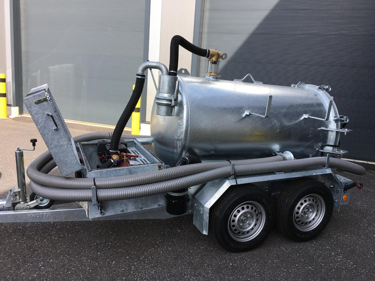 M-Vac 1500 / vacuum system for absorb mud and liquids - Vacuum truck: picture 4 M-Vac 1500 / vacuum system for absorb mud and liquids - Vacuum truck: picture 4