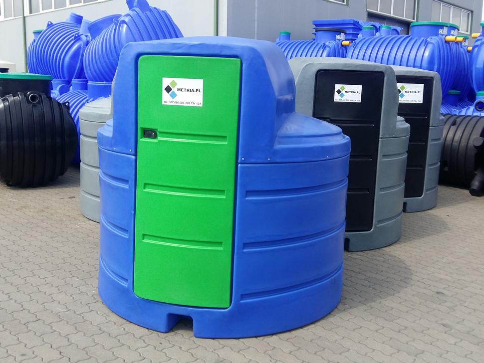 DC AdBlue tank / Cuve à AdBlue / Serbatoio per AdBlue / Бак для AdBlue / Adblue 2500 l - Storage tank: picture 1 DC AdBlue tank / Cuve à AdBlue / Serbatoio per AdBlue / Бак для AdBlue / Adblue 2500 l - Storage tank: picture 1