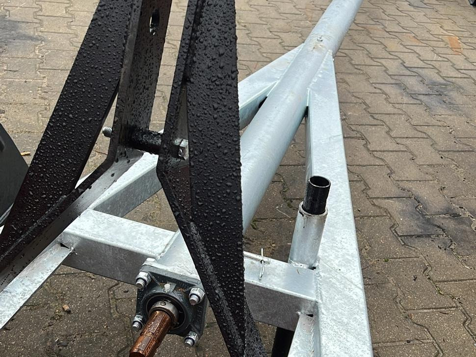 METAL-TECHNIK Güllermixer / Slurry agitator / Agitateur de lisier / Miscelatore / Смеситель жидкого удобрения / Mieszadło do gnojowicy 5,4 m - Fertilizing equipment: picture 3 METAL-TECHNIK Güllermixer / Slurry agitator / Agitateur de lisier / Miscelatore / Смеситель жидкого удобрения / Mieszadło do gnojowicy 5,4 m - Fertilizing equipment: picture 3
