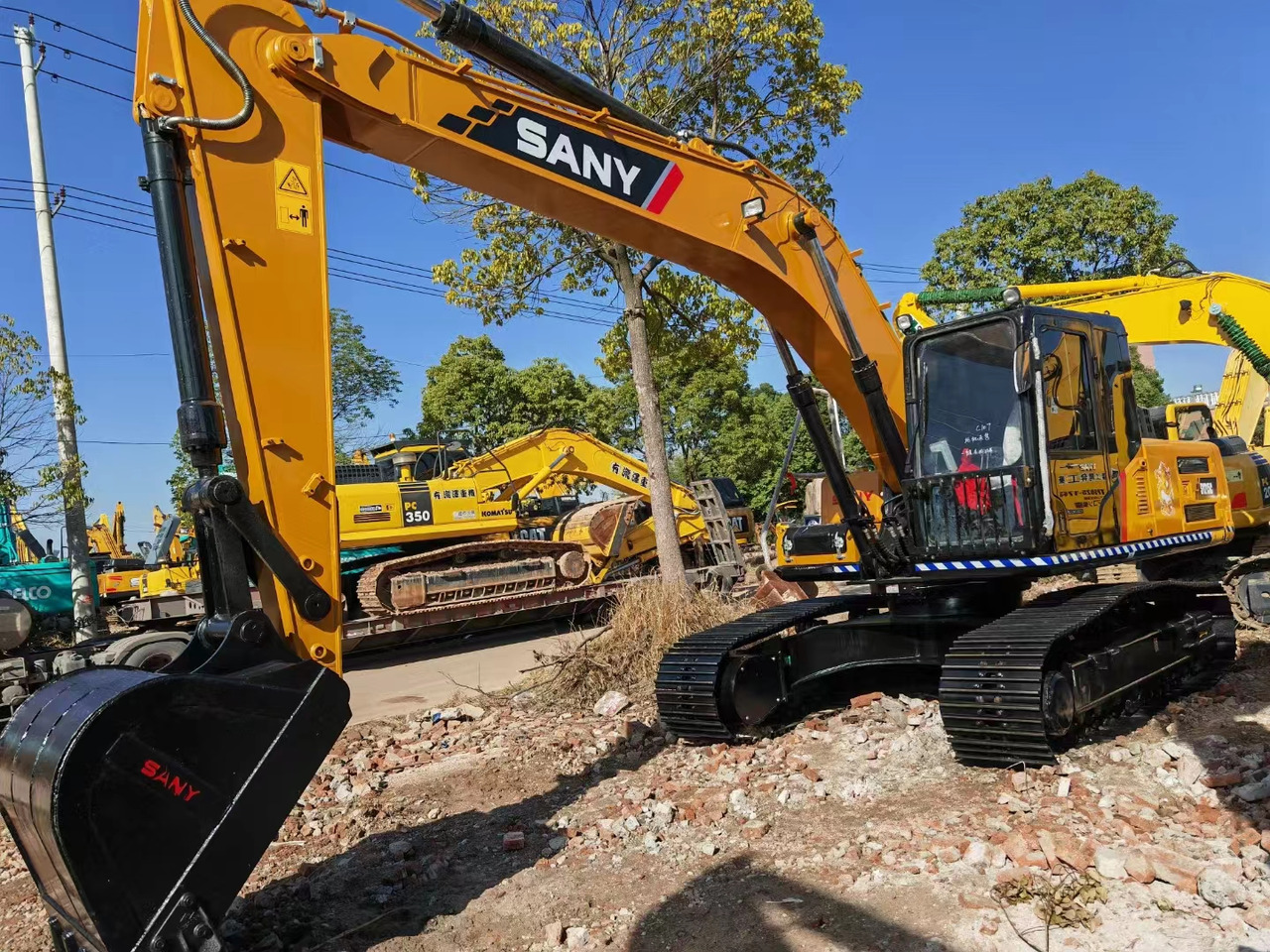 SANY SY215 - Crawler excavator: picture 2 SANY SY215 - Crawler excavator: picture 2