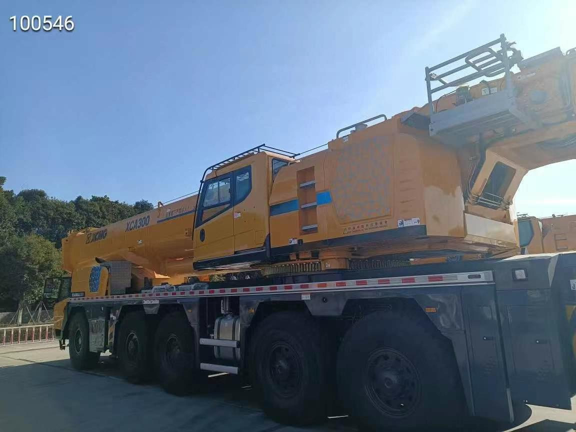 XCMG XCA300 - All terrain crane: picture 4 XCMG XCA300 - All terrain crane: picture 4