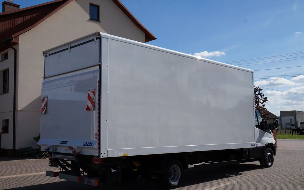 Iveco DAILY 72c18 Automat HI-MATIC Kontener 6 m 74 tys km STAN NOWY - Box truck: picture 3 Iveco DAILY 72c18 Automat HI-MATIC Kontener 6 m 74 tys km STAN NOWY - Box truck: picture 3