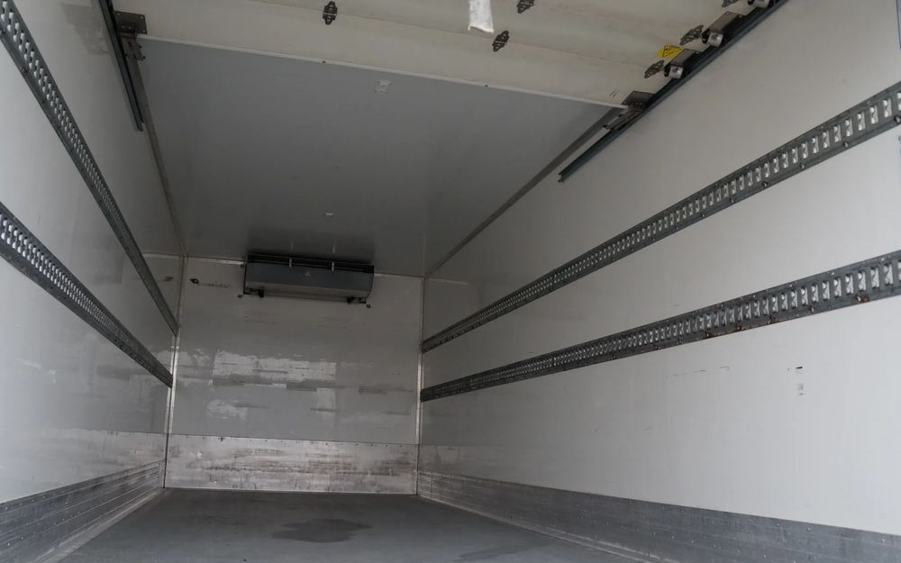 Mercedes-Benz ATEGO 1318 EURO 5 132 TYS KM CHŁODNIA CARRIER 750 WINDA leasing Mercedes-Benz ATEGO 1318 EURO 5 132 TYS KM CHŁODNIA CARRIER 750 WINDA: picture 9